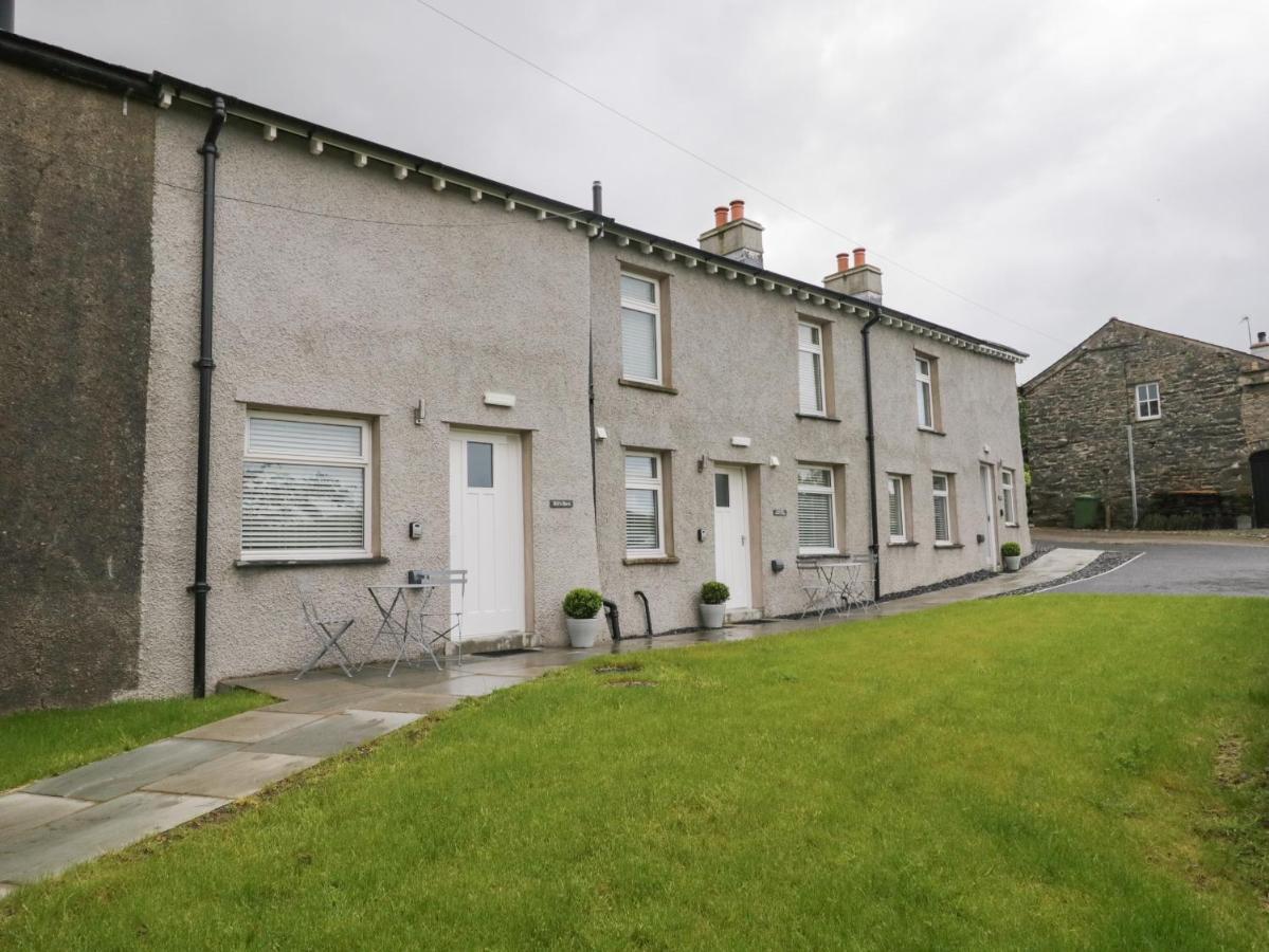 Oxen Park Farm Cottage Ulverston Exterior foto